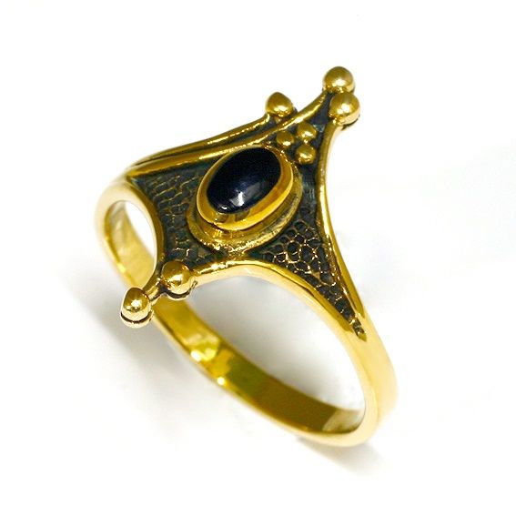 Bronze ring - Black stone
