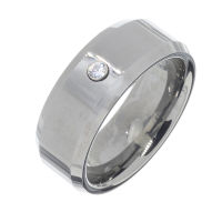 Wolframring 8 mm mit Stein poliertem Rand - innen bombiert - 52 (16,6 Ø) 6.1 US