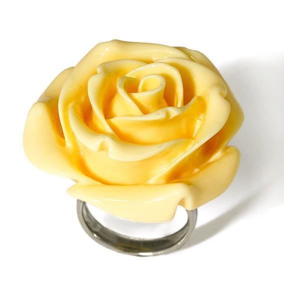 Edelstahlring Acryl-Rose in WEISS / GELB 57