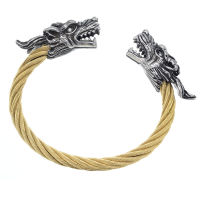 Edelstahlarmreif Wolfsköpfe