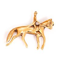 Bronzebrosche - Rennpferd mit Jockey