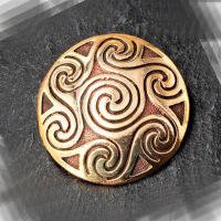 Bronze brooch - Celtic pattern