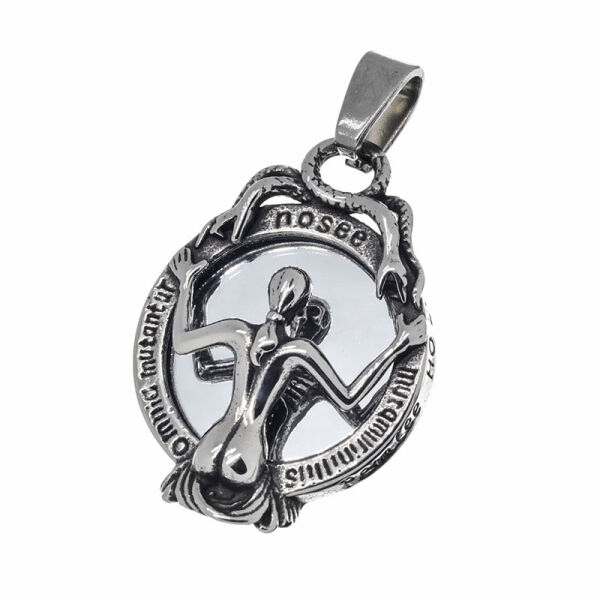 Stainless Steel Pendant – Memento Mori – Woman at the Mirror of Time