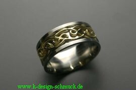 Edelstahlring - Umlaufende goldfarben Ornamente 66 (21,0 Ø) 11.4 US