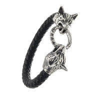 Kunstlederarmband mit Clipring "Wolfsköpfe"  Verziert