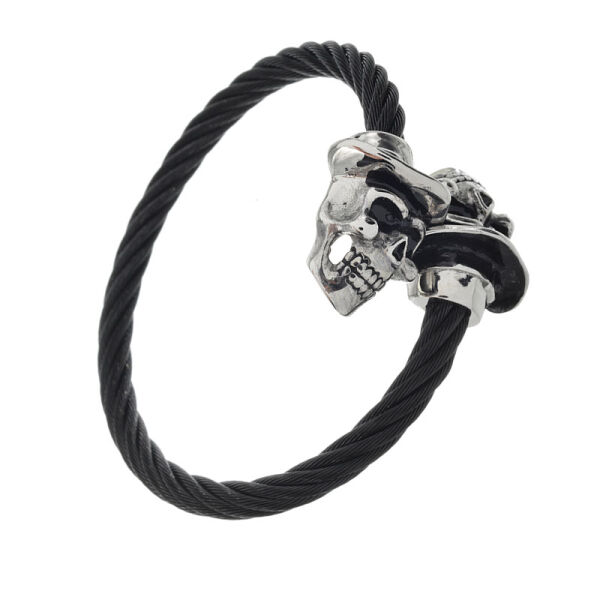 Edelstahlarmreifen mit Totenkopf