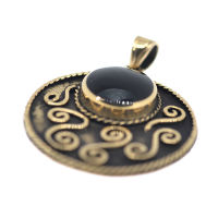 Bronzeanhänger - Verzierter Anhänger mit Onyx "Simsal"
