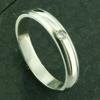 Edelstahlring- mit Stein