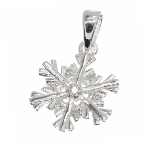 925 Sterling Silver Pendant – Rudolf Ice Crystal with Cubic Zirconia Accents