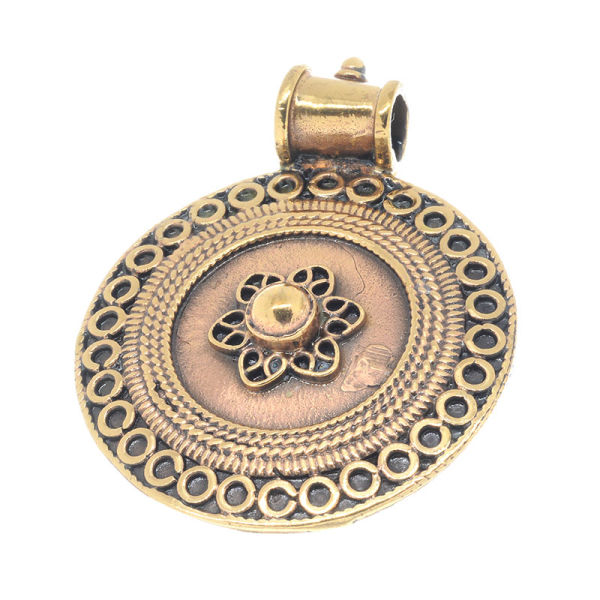 Bronzeanhänger- Amulett mit Muster und Blume